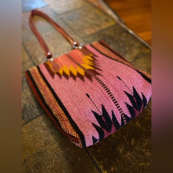 Artsy eclectic handwoven wool rustic boho Western pink burgundy leather purse - Picture 4 of 10